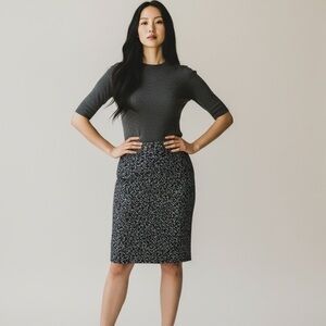 𝅺MAX Studio pencil skirt abstract geometric pattern black grey size L